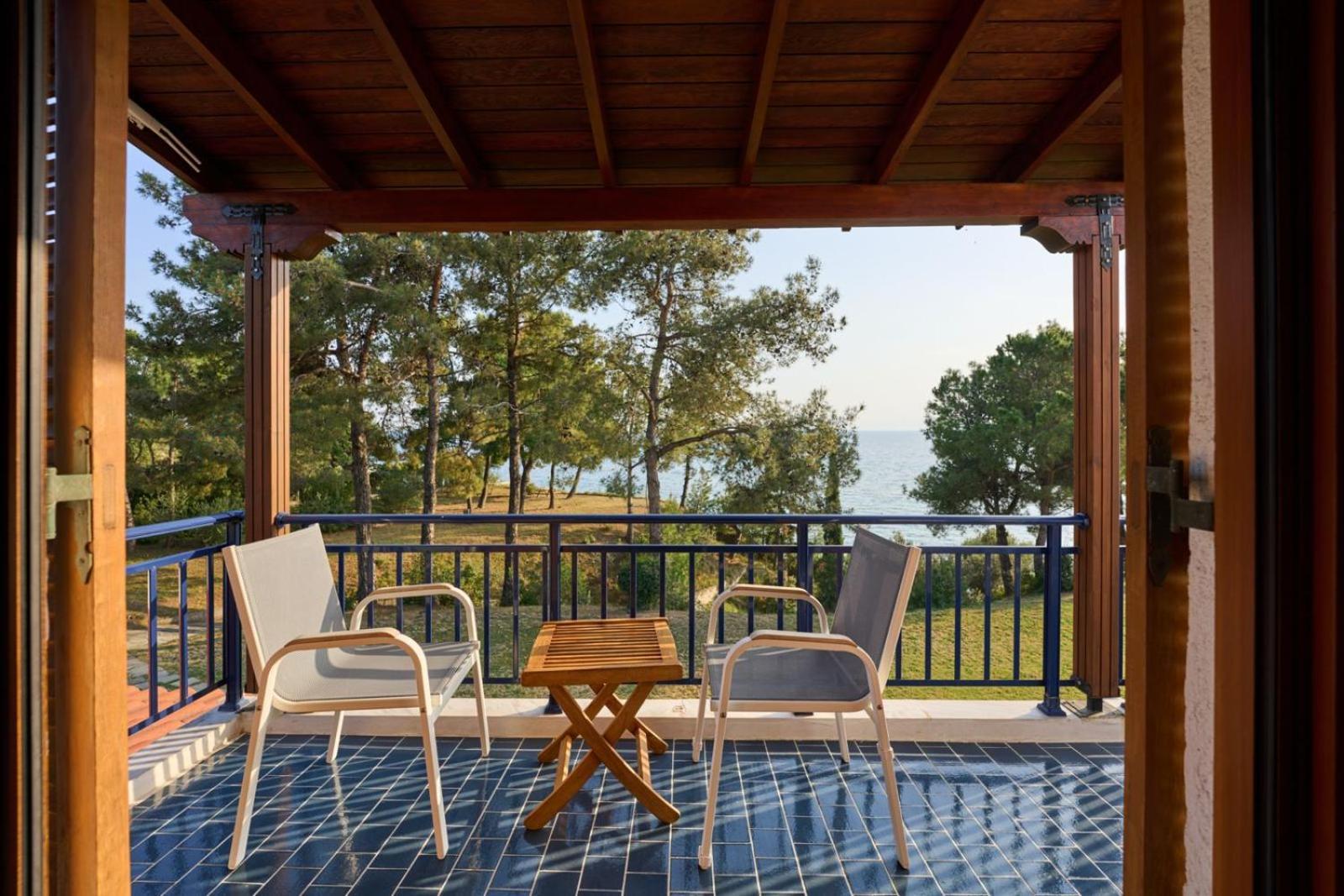 Summerday Villa Private Beach Nea Iraklia Exterior photo